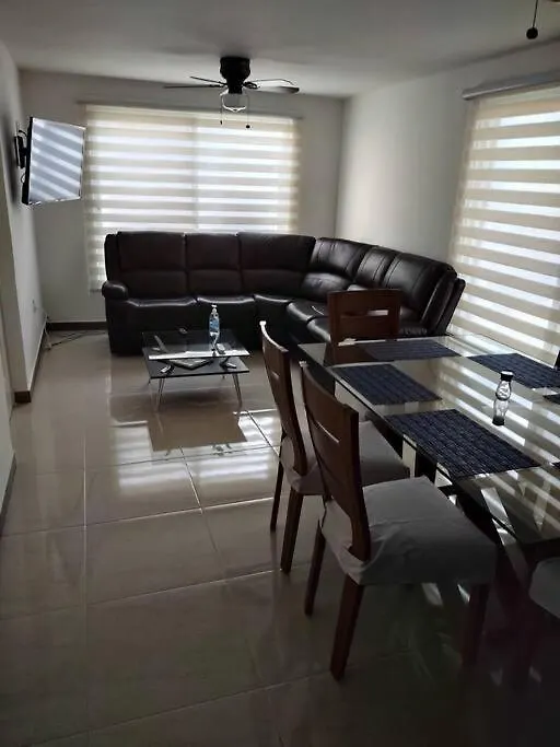 Un Pedacito De Arena En Cancun contacts
